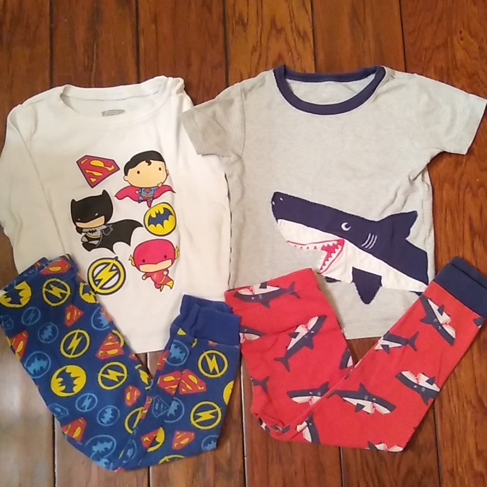 Boys Pajamas. Size 4T. 2 Pairs.